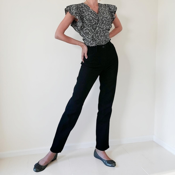 Lee Denim - NWOT LEE JEANS Straight Leg Relaxed Fit High Rise Instantly Slims